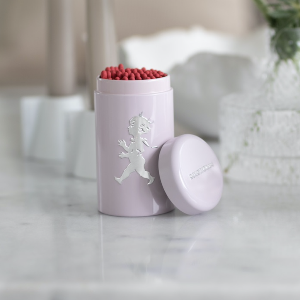 Solstickan tändstickor rosa miljö